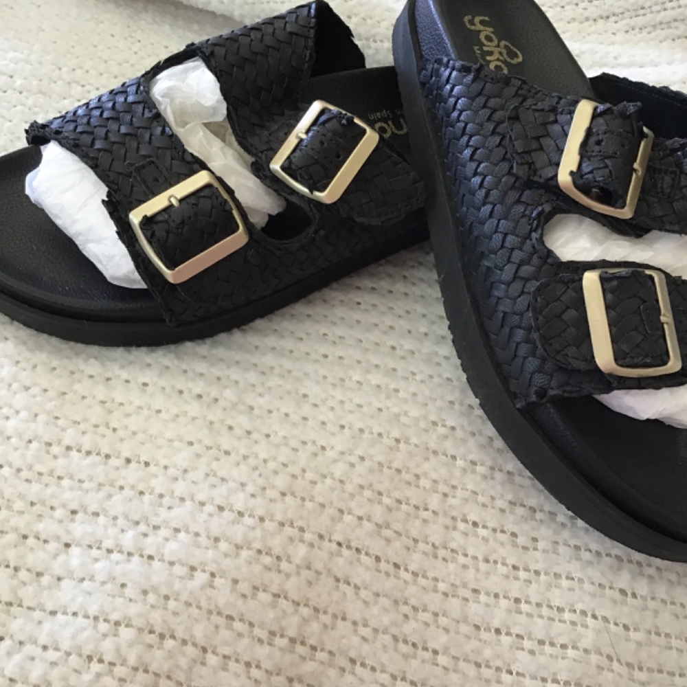 Yokono Leather Black Slides - Picture 3 of 4